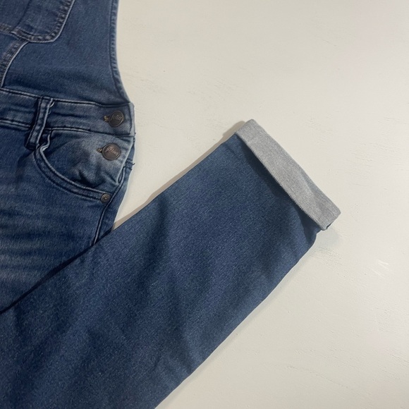 JUSTICE STRETCH BLUE JEAN OVERALLS / PANTS DISTRESSED STRAIGHT LEG GIRLS SZ 12 - Picture 15 of 16